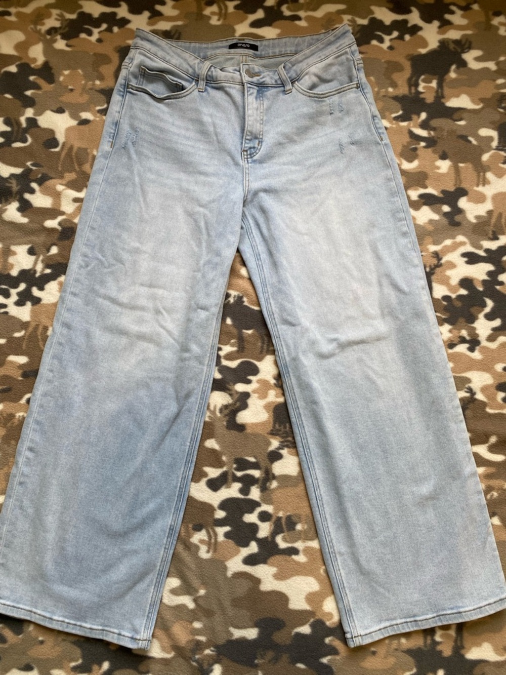 ONESO High Waisted Wide Leg Women's Jeans Light Wash Stretch Size 14W.